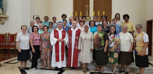 Recome&ccedil;ar com Francisco e Clara