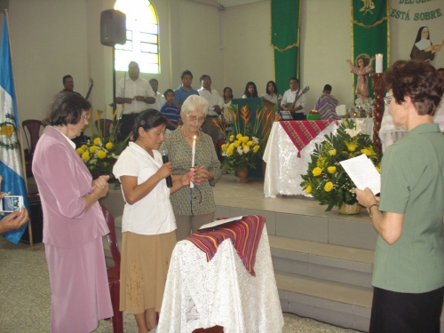 Mais uma Irm&atilde; Catequista Franciscana somando for&ccedil;as na miss&atilde;o Guatemala