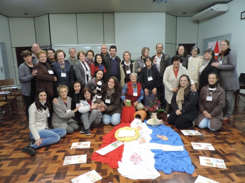 Simpatizantes do Carisma se encontram