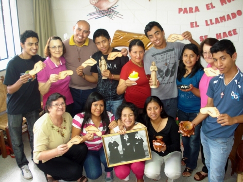 Agradecendo a vida doada.