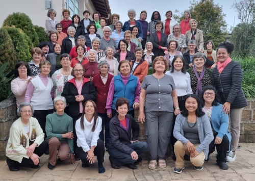 &ldquo;... Passo a passo, pouco a pouco e o caminho se faz"!