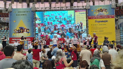 Irm&atilde; Catequista Franciscana participa do 13&ordm; Encontro Nacional de F&eacute; e Pol&iacute;tica