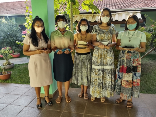 Olhe, Considere, Contemple