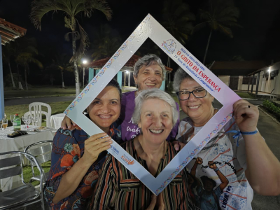 Entrela&ccedil;ando Fios de Esperan&ccedil;a