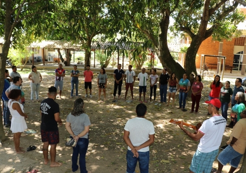 Seguindo a pr&aacute;tica de Jesus...