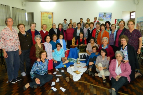 Vinde minha irm&atilde; &agrave; Divina Fonte!