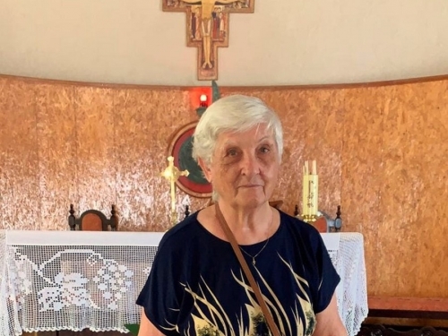 P&aacute;scoa de Irm&atilde; Gema Grotto