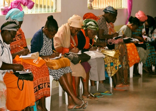 Cristo nos Salva e nos Envia Atrav&eacute;s dos Leigos e Leigas