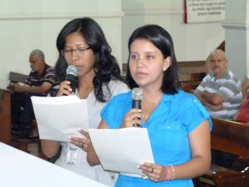 No ano jubilar da congrega&ccedil;&atilde;o celebramos o sim de duas jovens