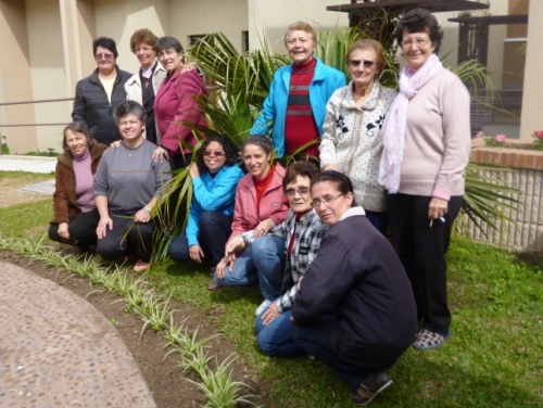 Conduzidas pelas m&atilde;os de Santa Clara