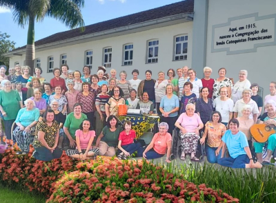 "Sempre Encontrando Nossa Irm&atilde;"