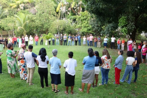 Ouvidos atentos, p&eacute;s a caminho