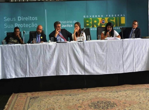 Bancada ind&iacute;gena da CNPI denuncia que governo tenta impor mudan&ccedil;a na demarca&ccedil;&atilde;o de terras